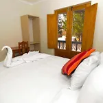Julia\'S House